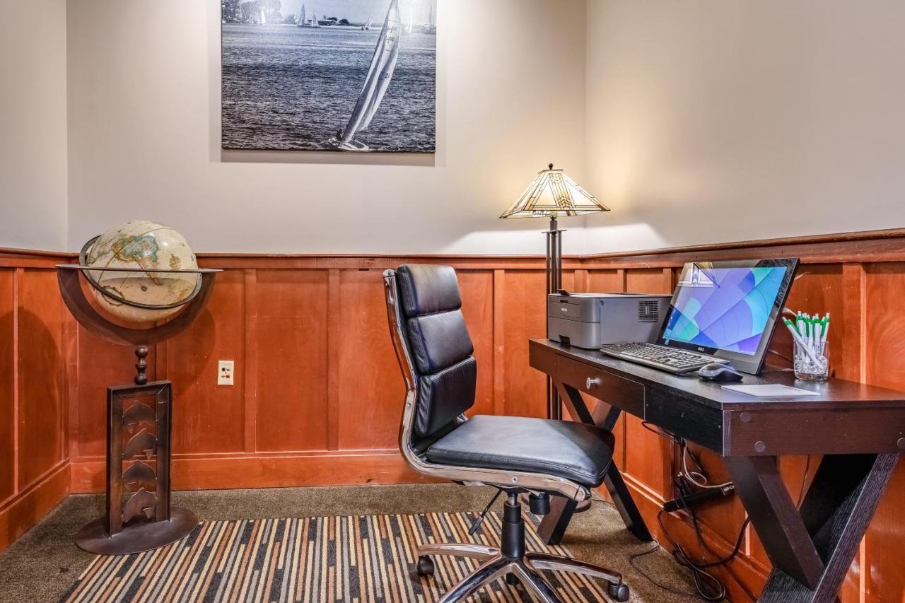 The Inn At Gig Harbor Bagian luar foto
