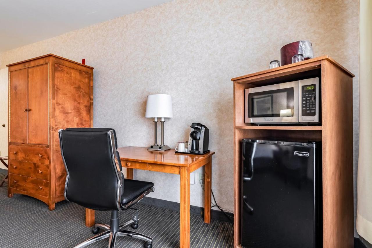 The Inn At Gig Harbor Bagian luar foto